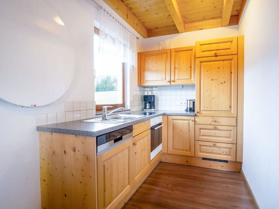 Cabinetry, Countertop, Sink, Tap, Furniture, Kitchen Sink, Building, Drawer, Kitchen, Interior Design