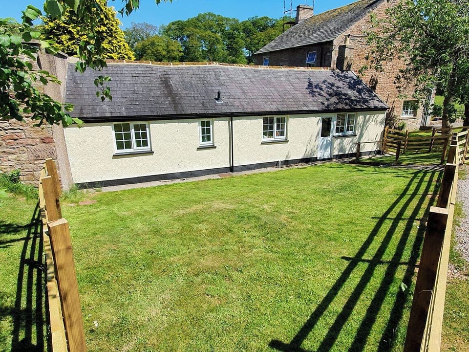 Welcoming single storey property | Colby Hall Cottage, Colby, near Appleby-in-Westmorland