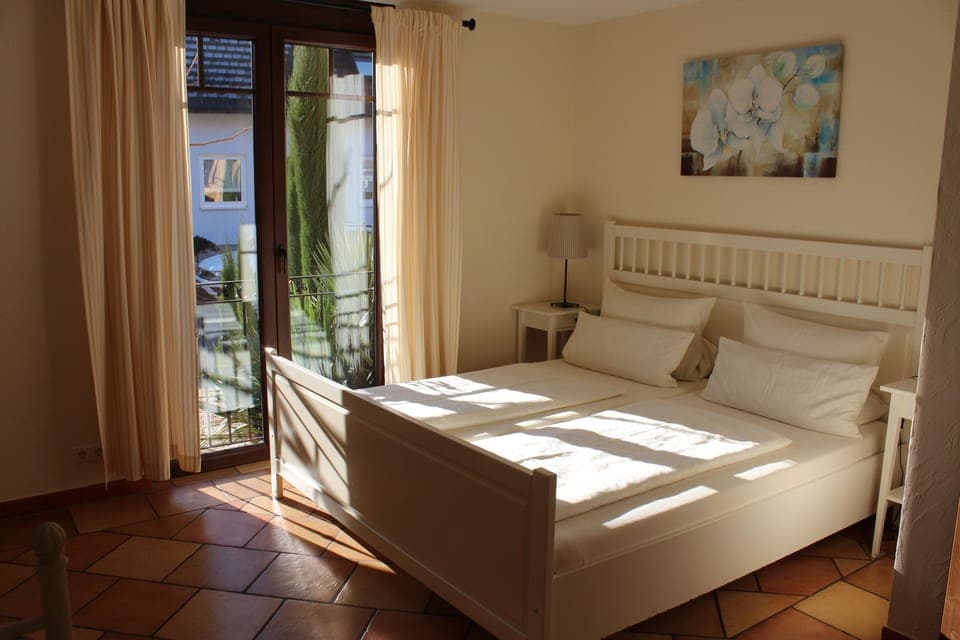 Standard Apartment, 2 Bedrooms, Patio | 2 bedrooms, minibar, free WiFi, bed sheets