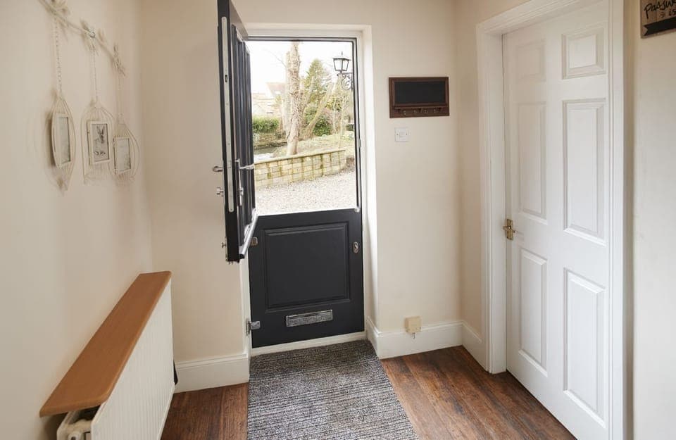 Ground floor: Entrance Hall