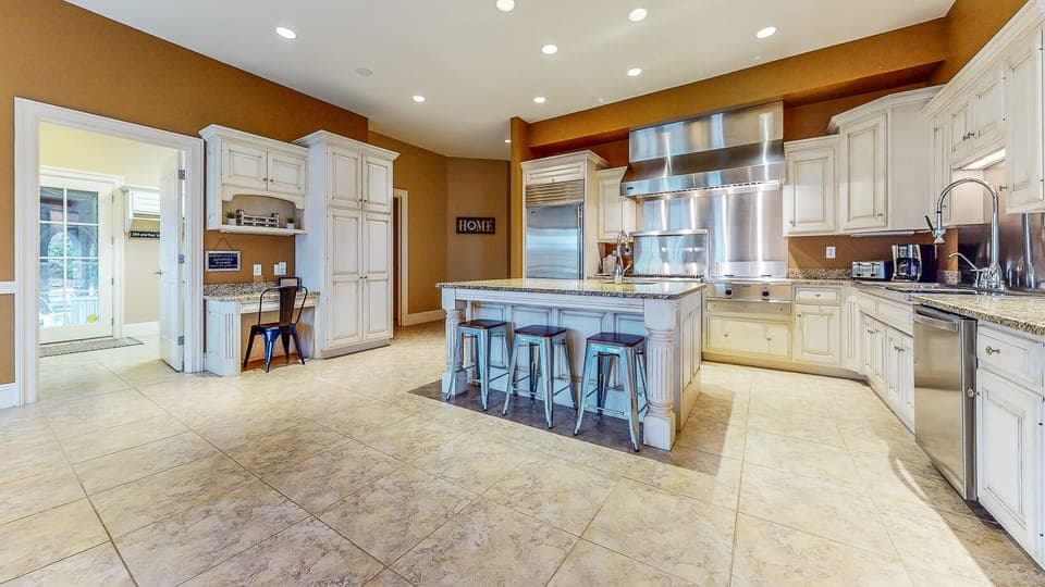 Stainless Thermador Appliances, Granite Countertops, Dual Sinks, Eat-In Island 