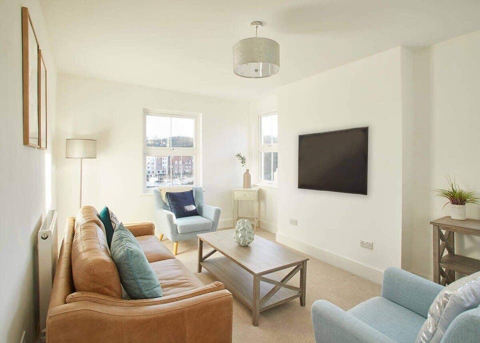 Osborne House, Whitby - Host & Stay