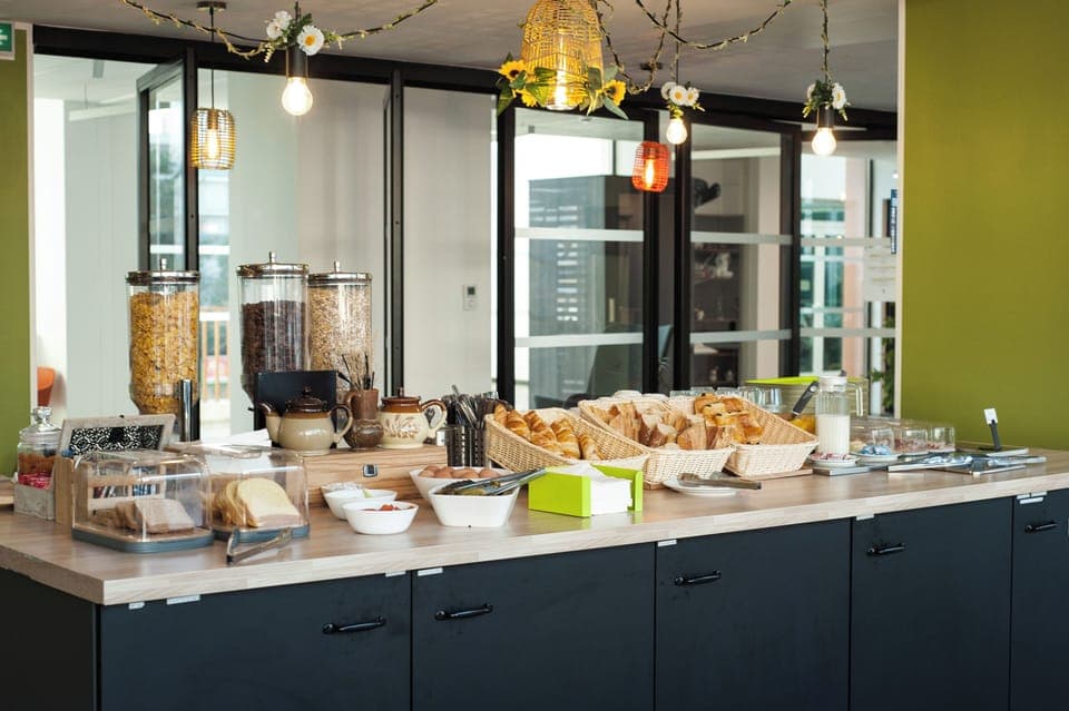 Free daily buffet breakfast