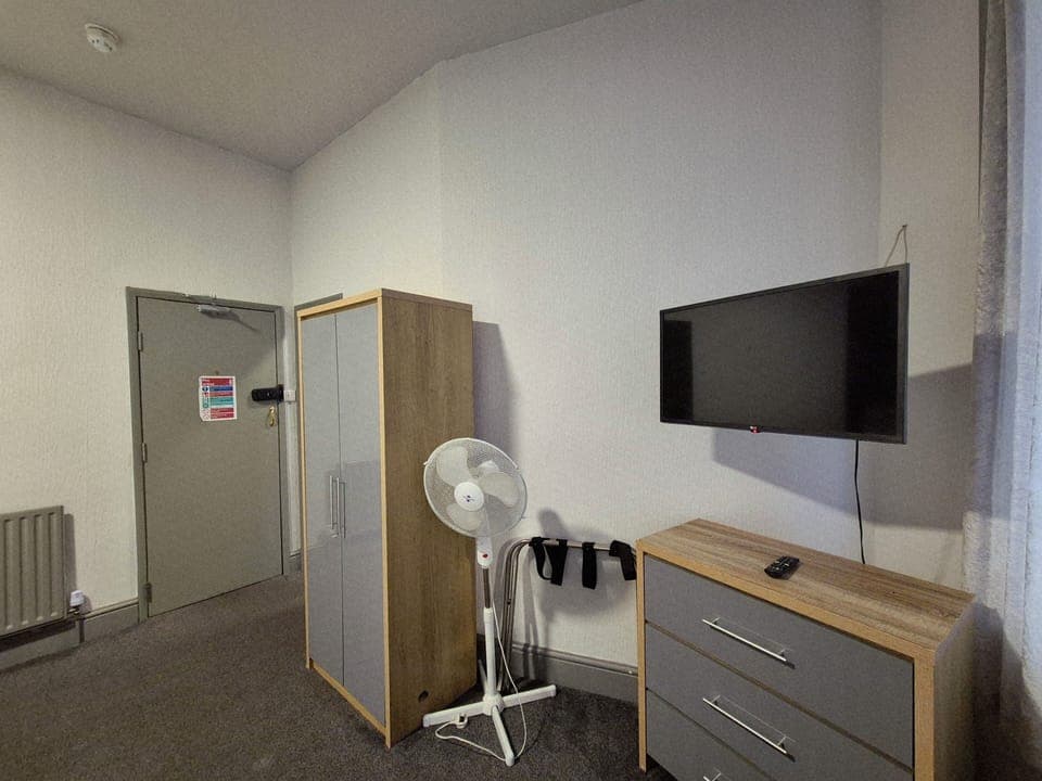 Standard Triple Room, Multiple Beds | Bed sheets