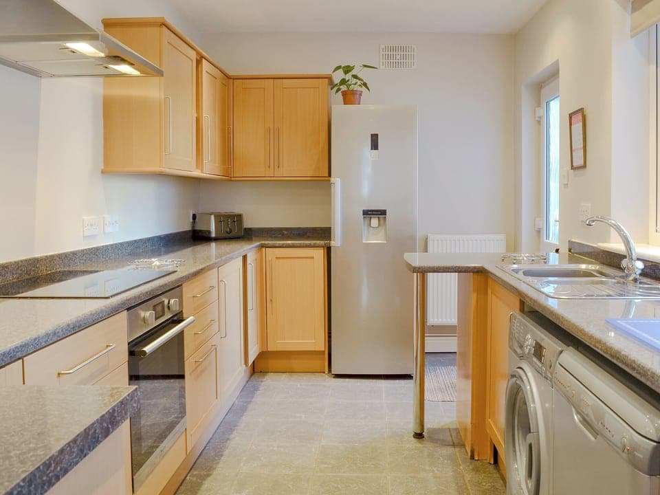Well equipped kitchen | Middleton House, Filey