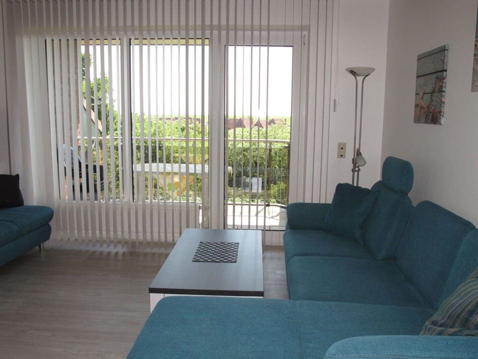 Cloud, Water, Sky, Property, Plant, Swimming Pool, Building, Window, Azure, Blue