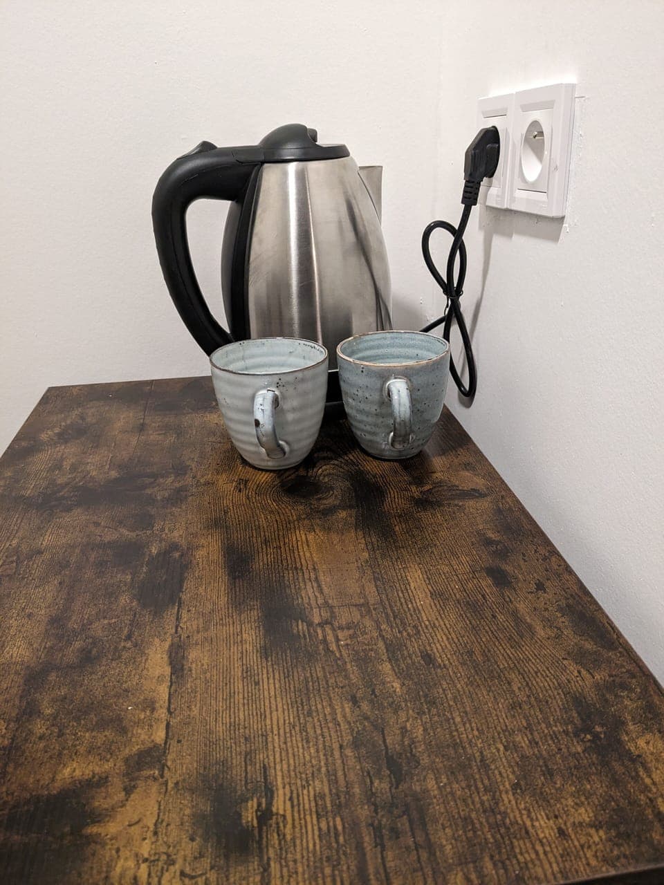 La Douce nuit 2 | Individually decorated, individually furnished, desk, laptop workspace