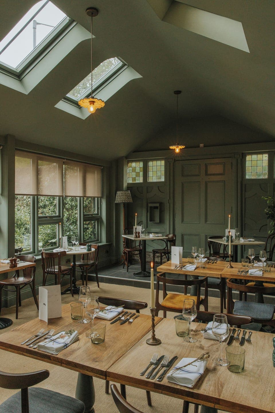 Breakfast, lunch and dinner served