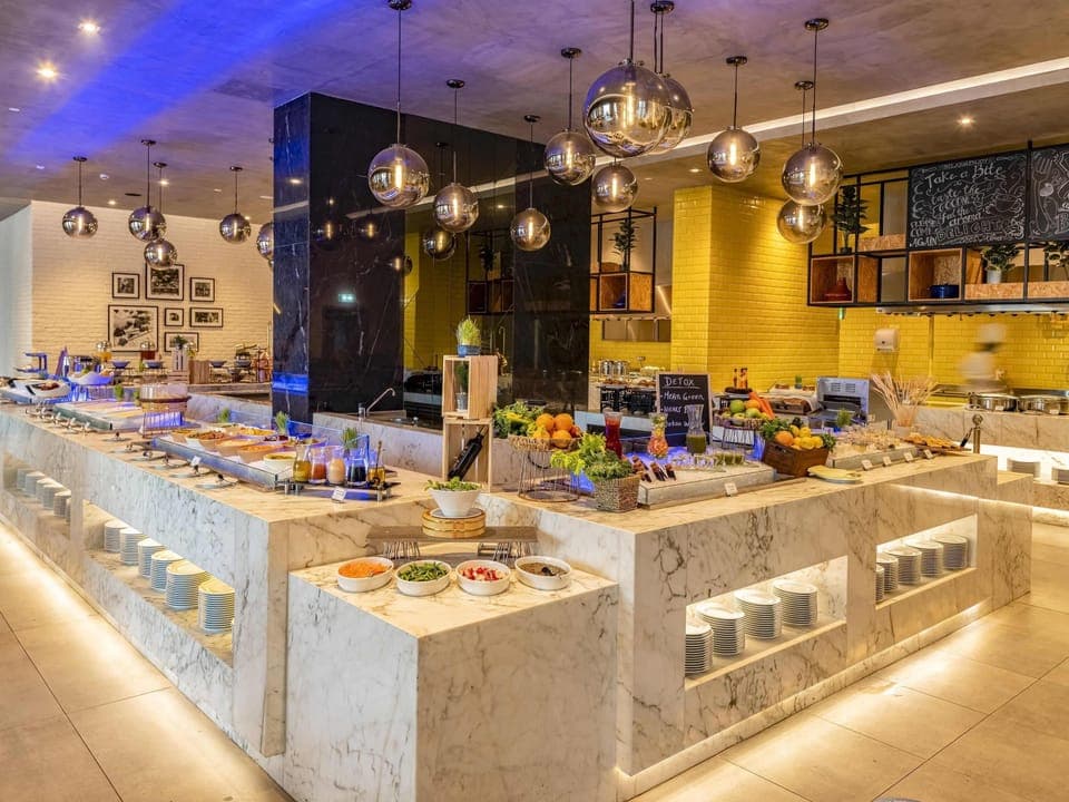 Daily buffet breakfast (AED 45 per person)