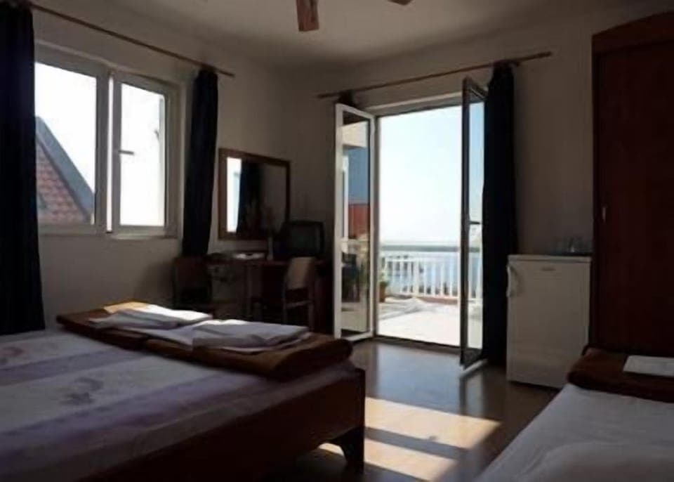 Desk, blackout drapes, iron/ironing board, free WiFi