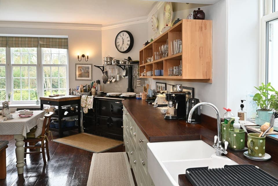 House, Ensuite | Shared kitchen