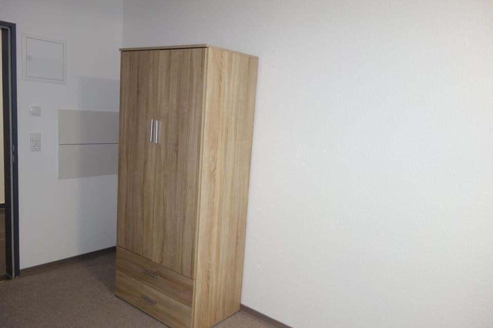 Hypo-allergenic bedding, desk, soundproofing, free WiFi