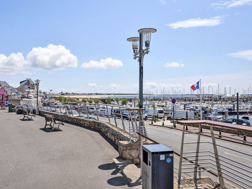 Cloud, Sky, Street Light, City, Urban Design, Boardwalk, Pole, Bench, Road, Walkway