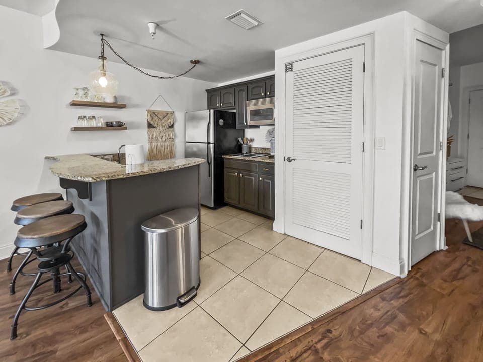 Sea La Vie | Kitchen Area