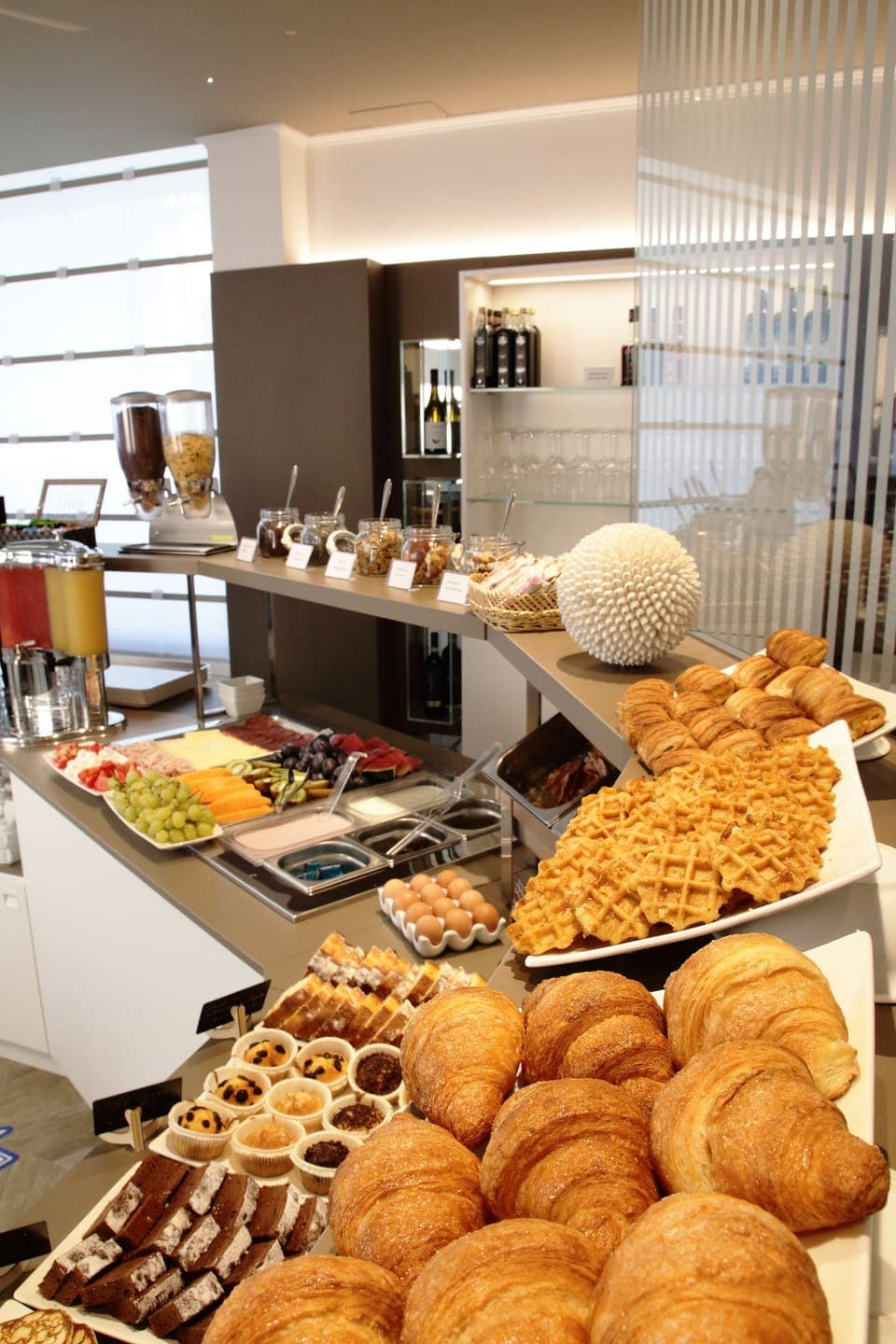 Daily buffet breakfast (EUR 10 per person)