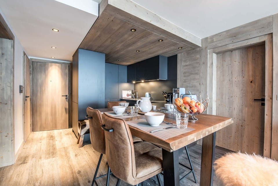 Ski residence with swimming pool