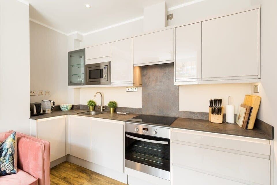 Full kitchen with dishwasher