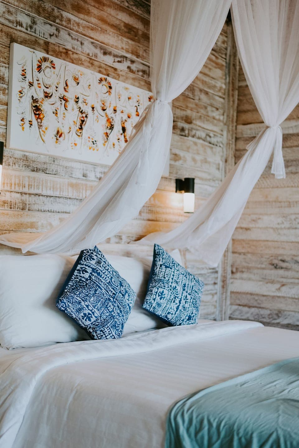 Deluxe Room, Sea View | Minibar, soundproofing, bed sheets