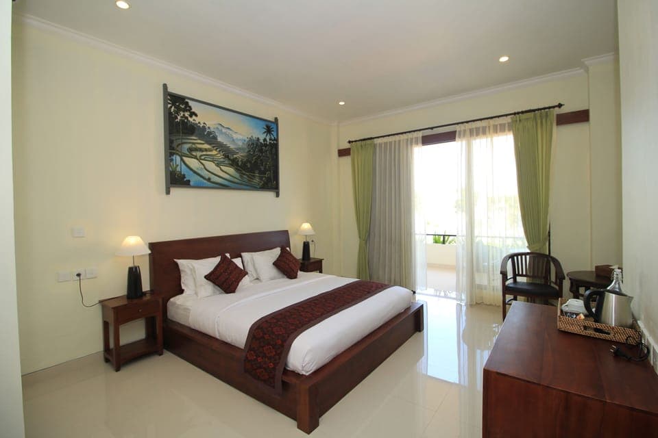 Deluxe Double Room, Balcony | Desk, free WiFi, bed sheets
