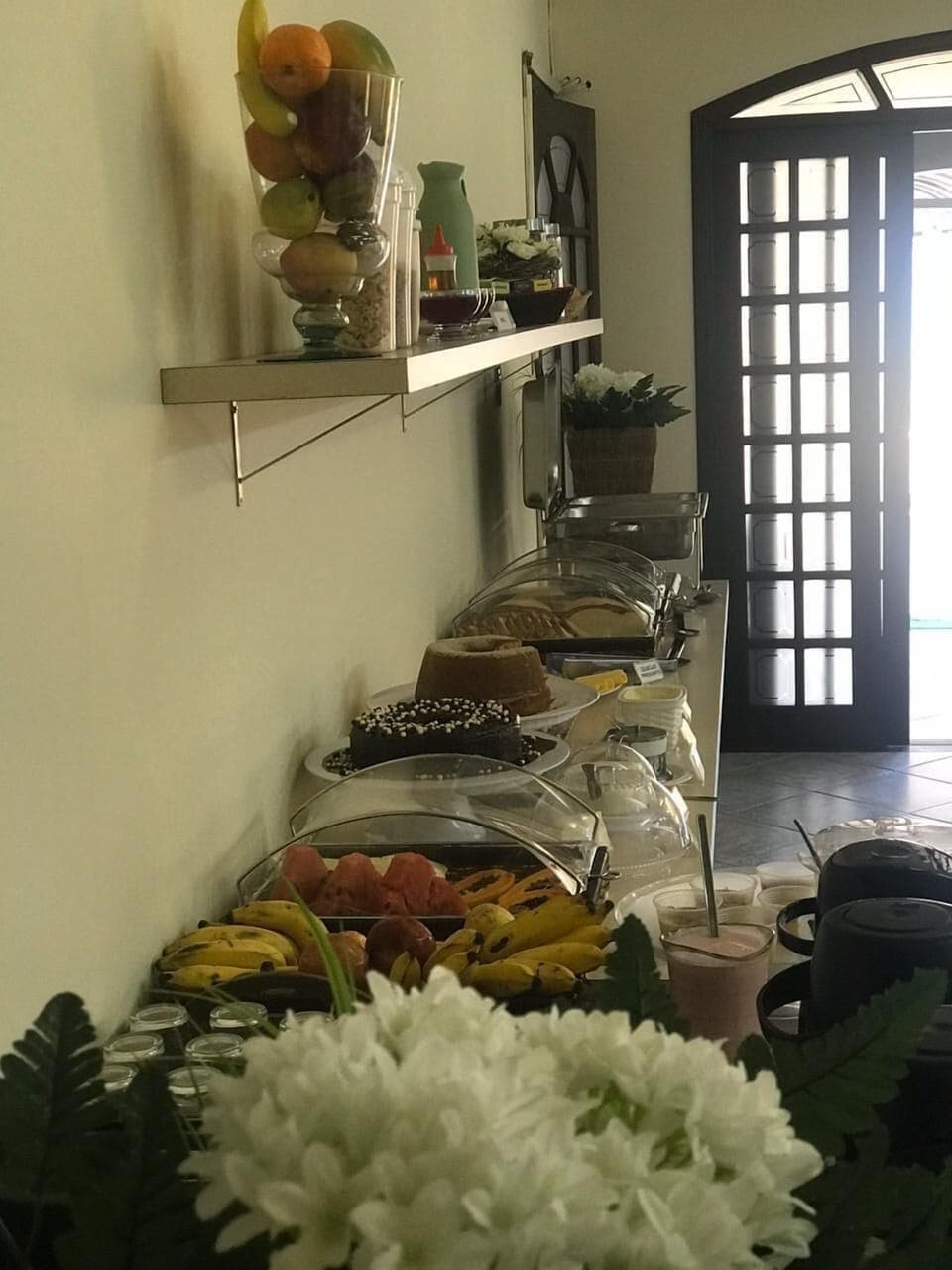 Free daily buffet breakfast