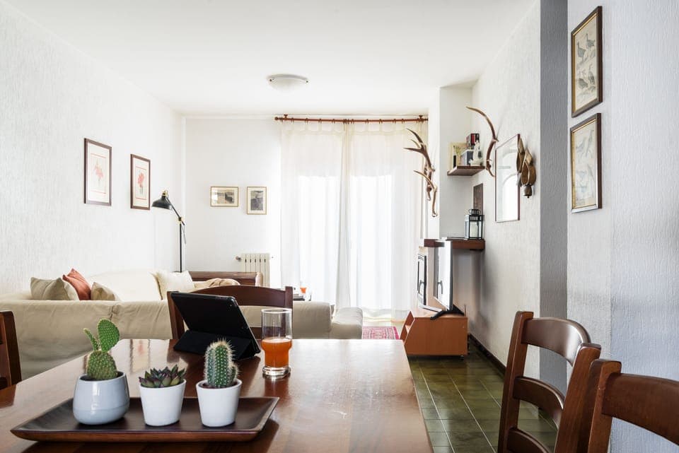 Apartment, 2 Bedrooms | In-room dining