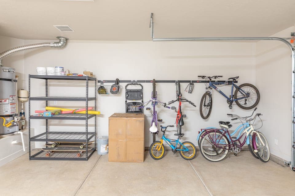 Garage Amenities - All of these amenities are available for you and your guests to use. Thank you for choosing to stay with us.