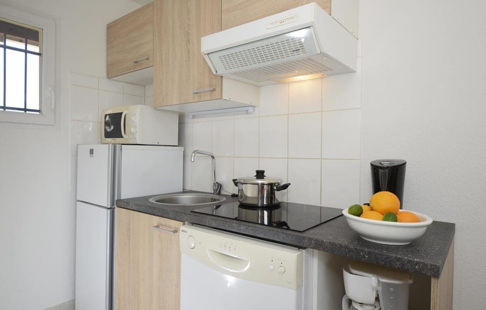 Whip up a quick bite to eat in the kitchenette.