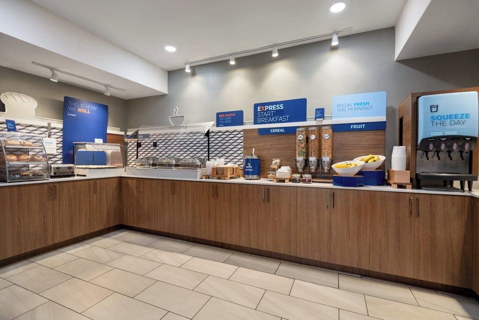 Free buffet breakfast