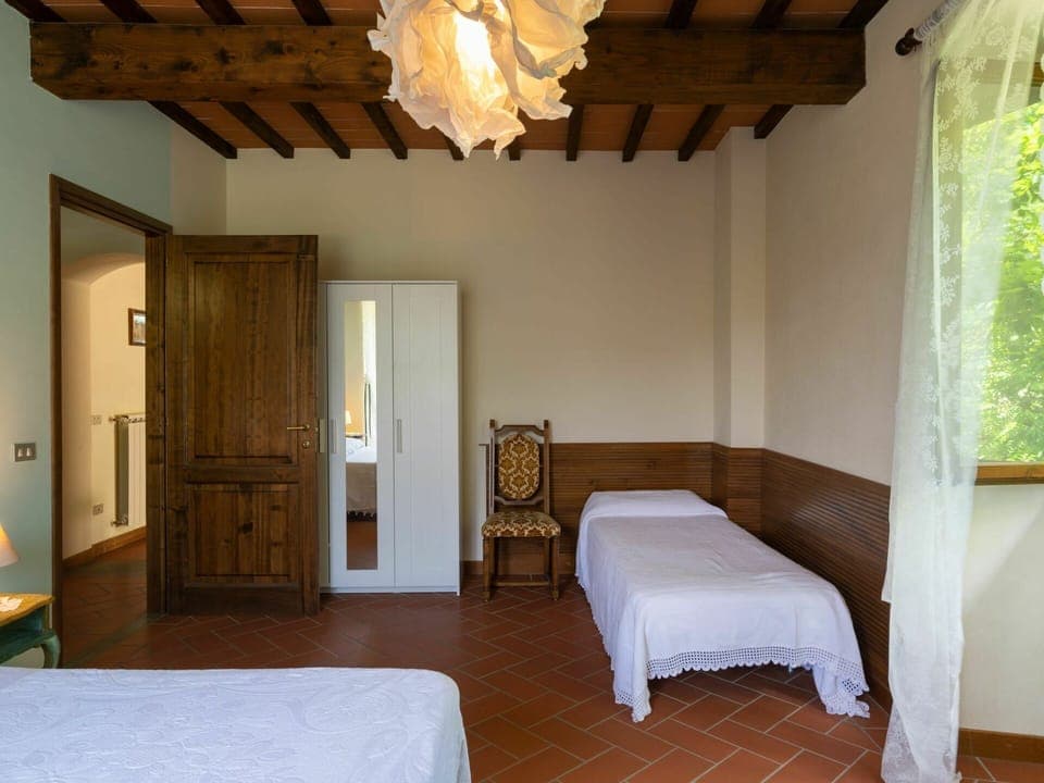 Building, Furniture, Property, Comfort, Wood, Azure, Lighting, Window, Interior Design, Floor