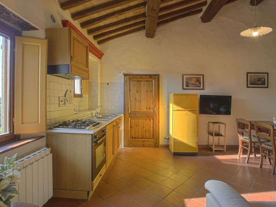 Cabinetry, Countertop, Window, Kitchen, Wood, Home Appliance, Architecture, Kitchen Appliance, Interior Design, Floor