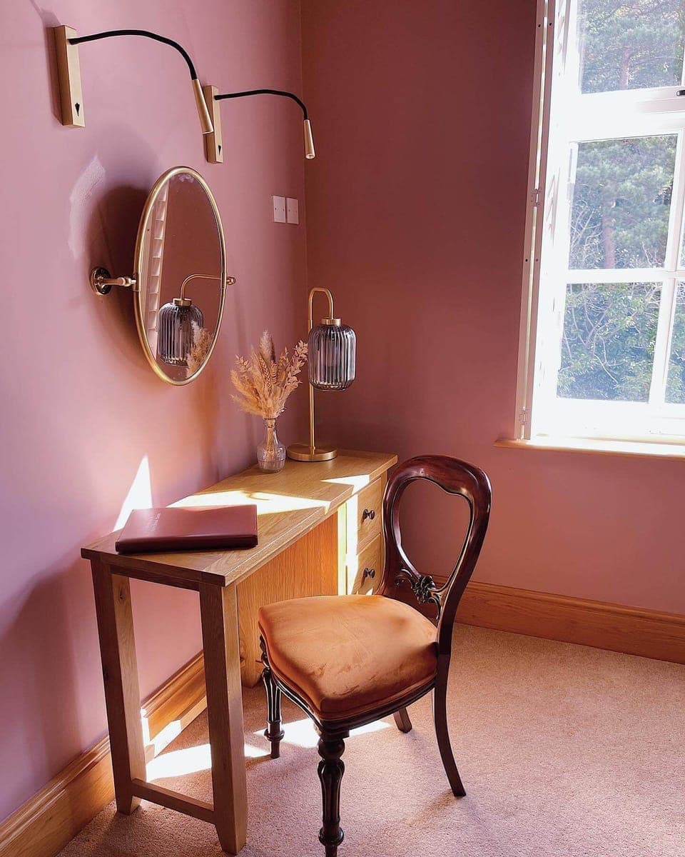 Double Room (Queen Bee) | Hypo-allergenic bedding, individually decorated, individually furnished