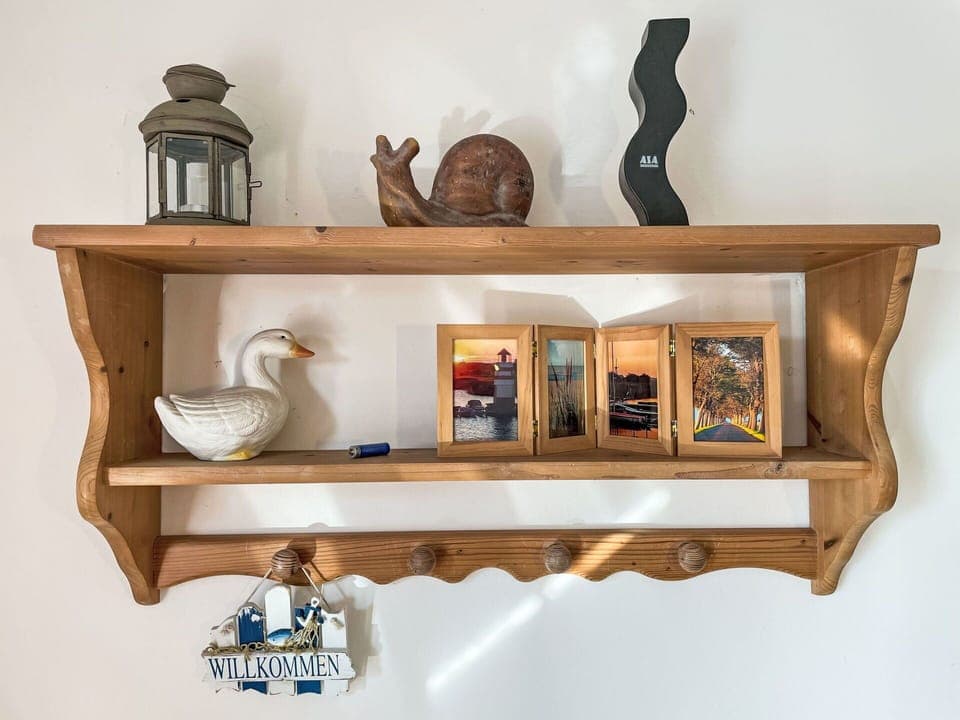 Shelf, Shelving, Wood, Wood Stain, Hutch, Natural Material, Hardwood, Plywood, Plank