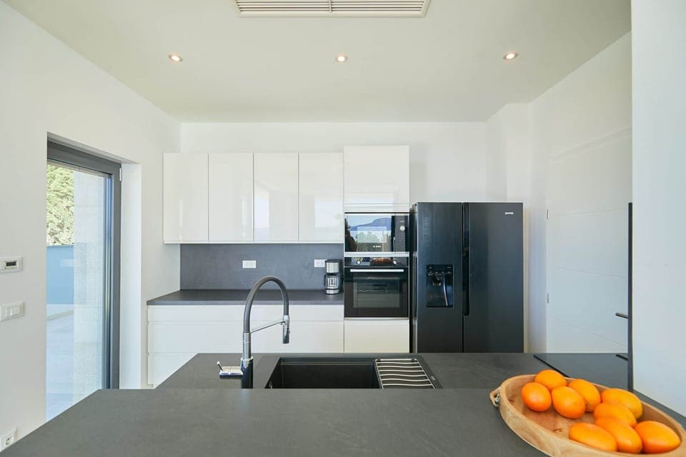 Kitchen, ground floor