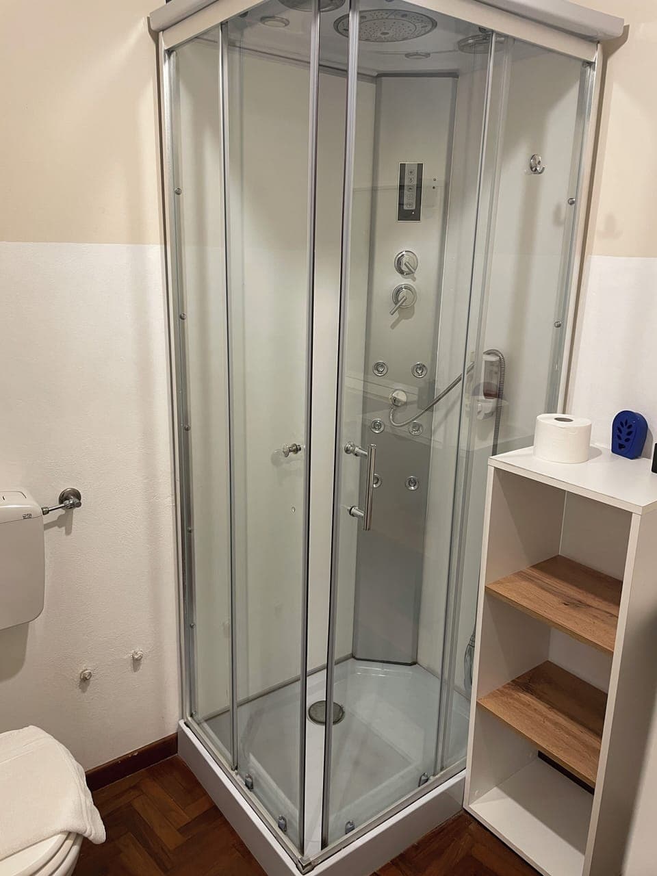 Luxury Triple Room, Ensuite | Bathroom