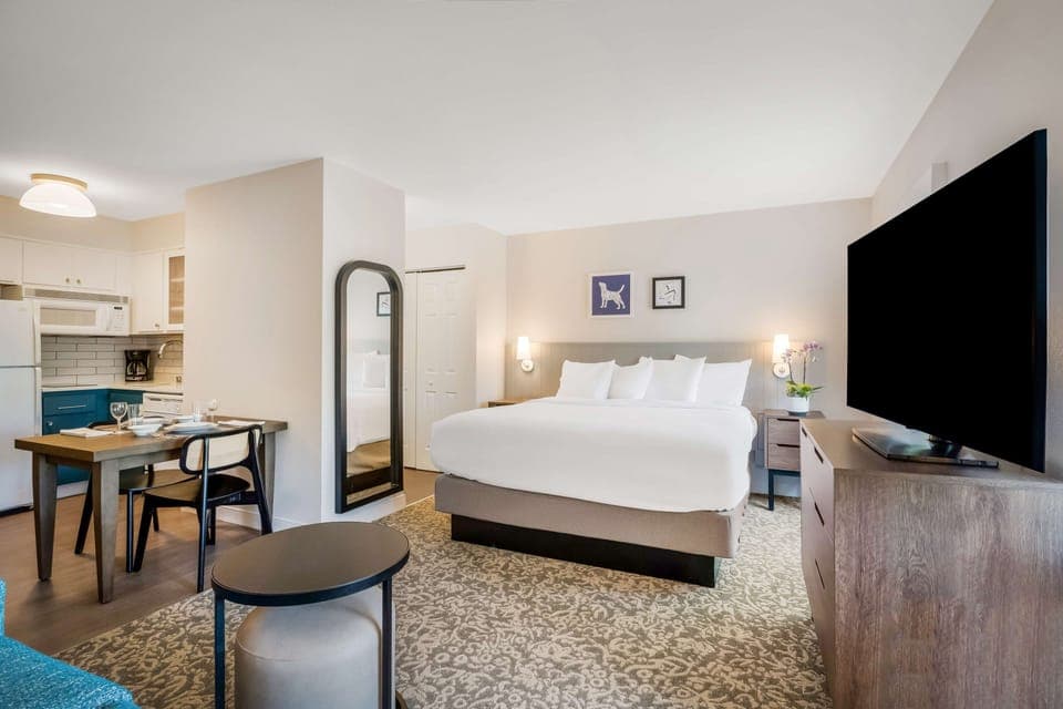 Premium bedding, blackout drapes, iron/ironing board, free WiFi