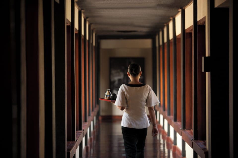 4 restaurants, lunch, dinner served; international cuisine