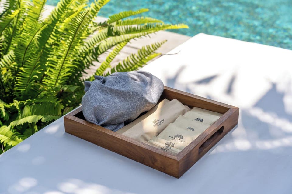 Shower, free toiletries, hair dryer, slippers