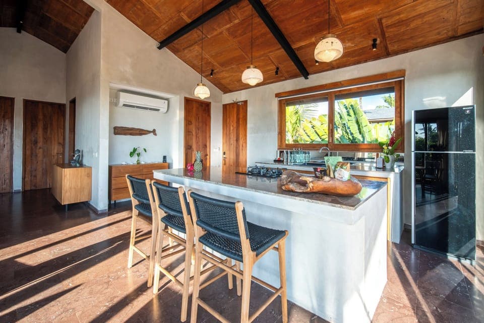 Apartment with balcony, 3 Bedrooms (5 Adults) | Private kitchen | Electric kettle