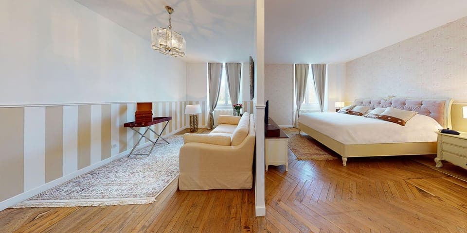 Luxury Suite | Premium bedding, down comforters, in-room safe, individually decorated