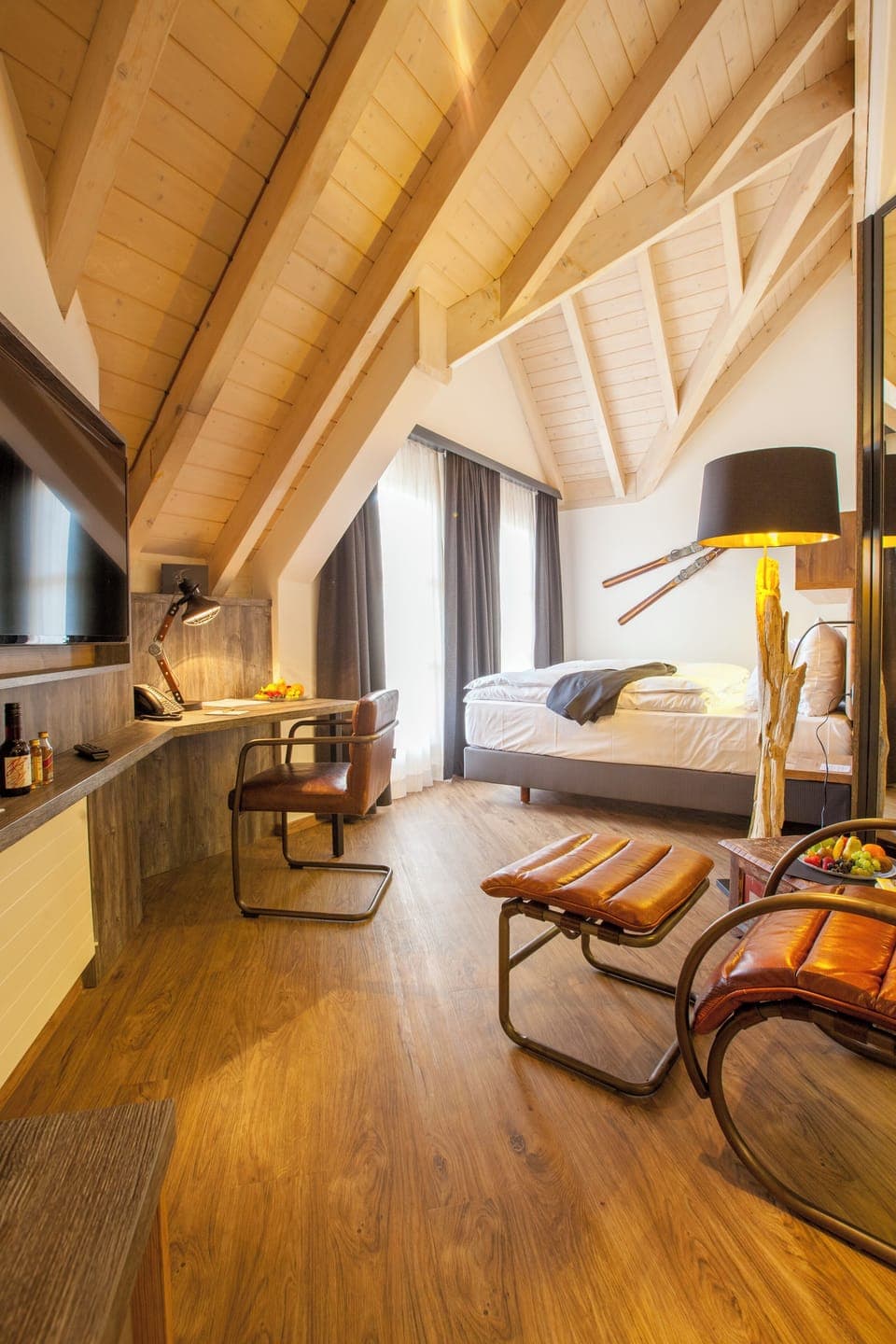 Junior Room, 1 Bedroom | Premium bedding, down comforters, pillowtop beds, minibar