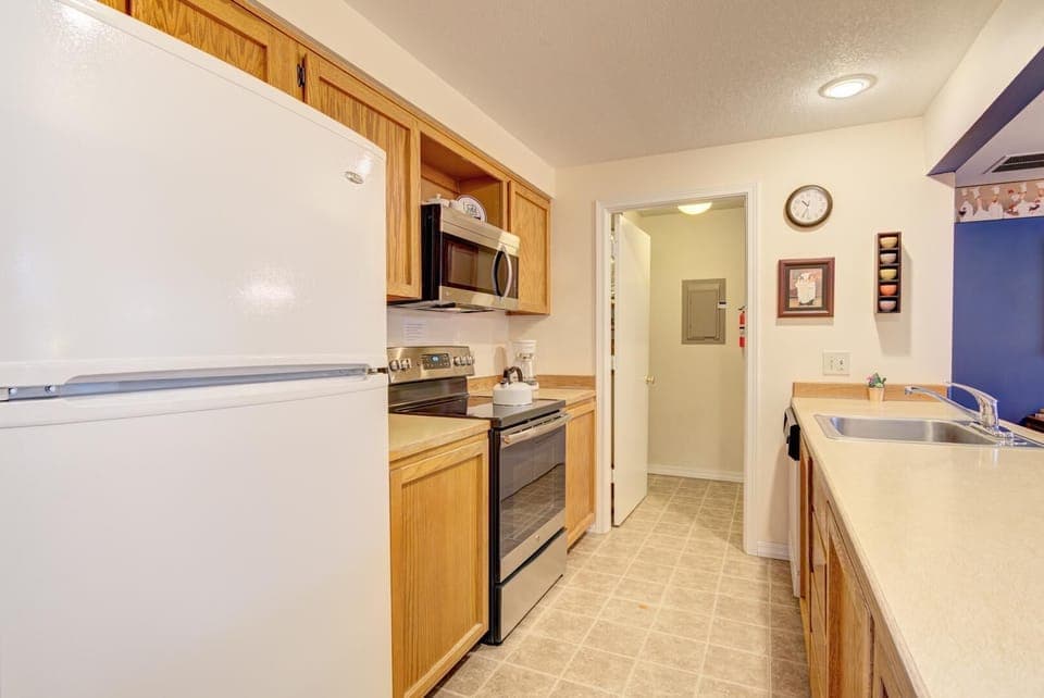 Condo, Multiple Beds (Quelah Condo - Unit 11) | Private kitchen