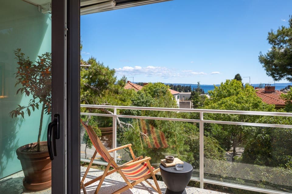 Deluxe Apartment | Balcony view