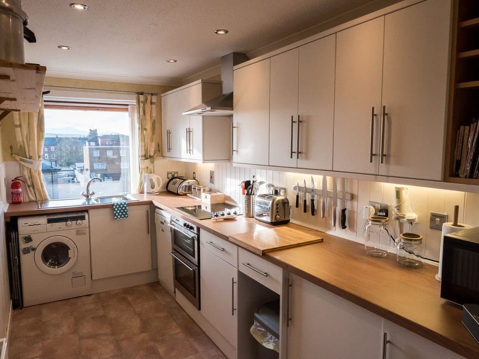 Apartment, 2 Bedrooms | Private kitchen | Electric kettle