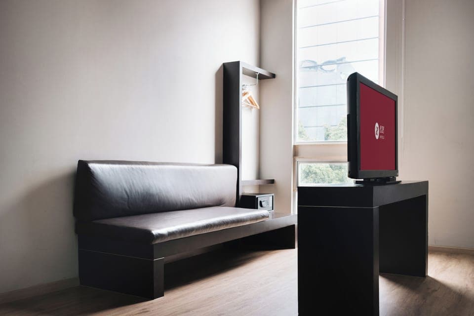 Soundproofing, iron/ironing board, free WiFi, bed sheets