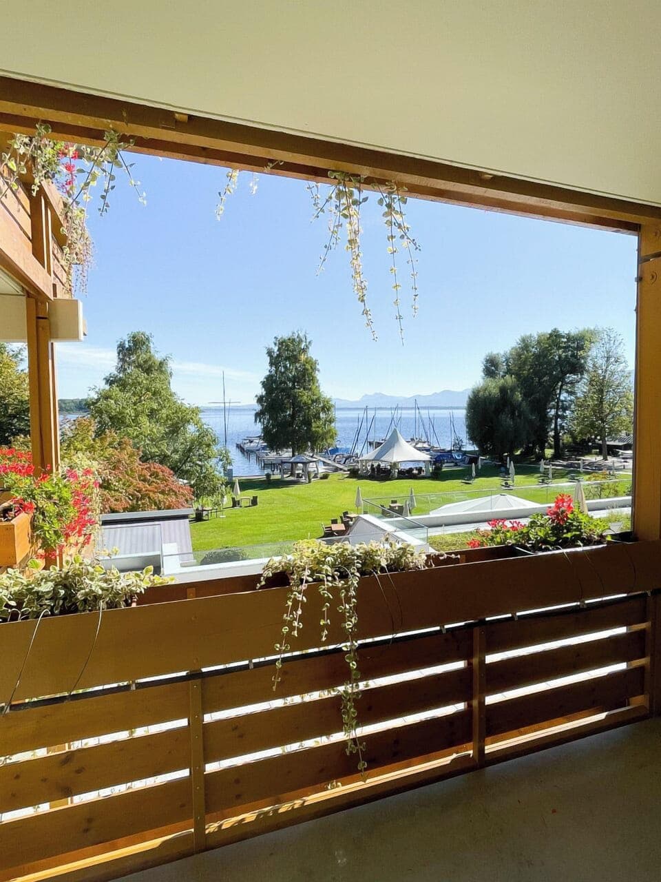 Single Room, Balcony, Lake View | In-room safe, blackout drapes, free WiFi, bed sheets