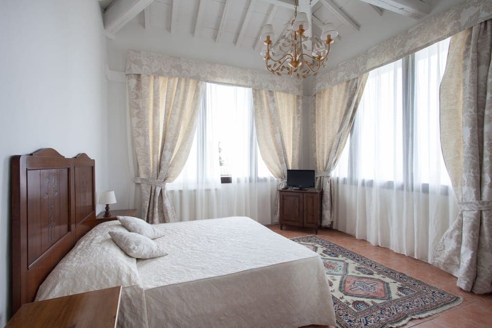 Standard Double or Twin Room, Private Bathroom | 1 bedroom, premium bedding, minibar, free cribs/infant beds