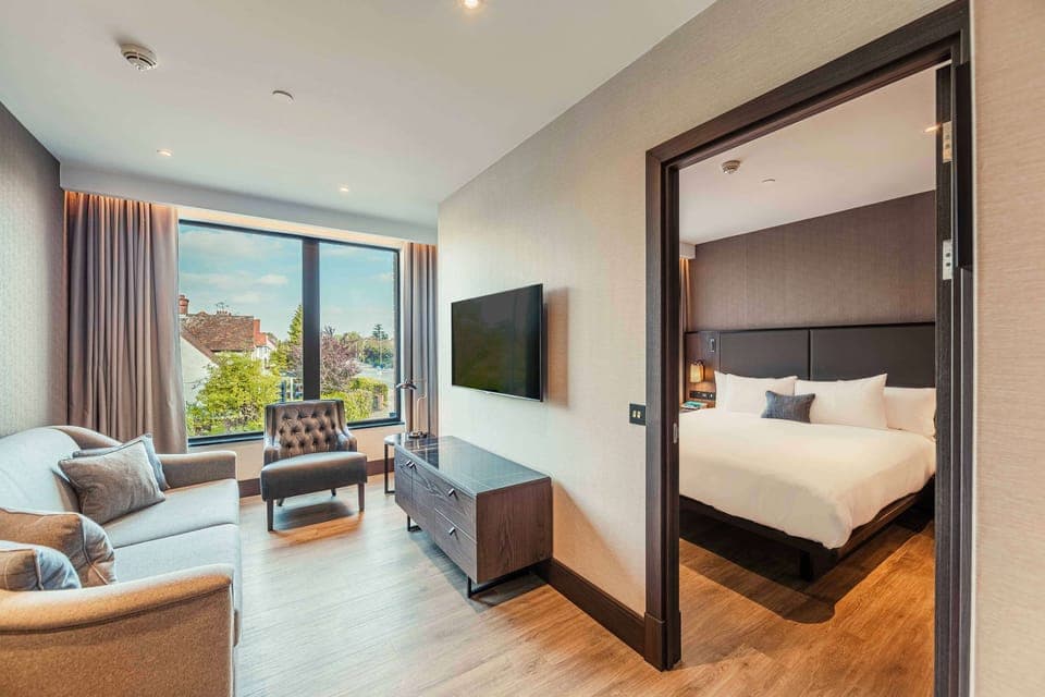 Apartment (The Gormley) | In-room safe, desk, laptop workspace, soundproofing