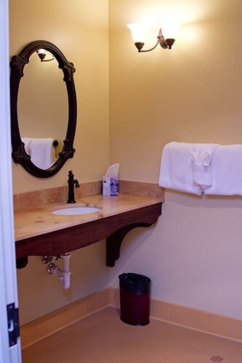 Bathroom sink