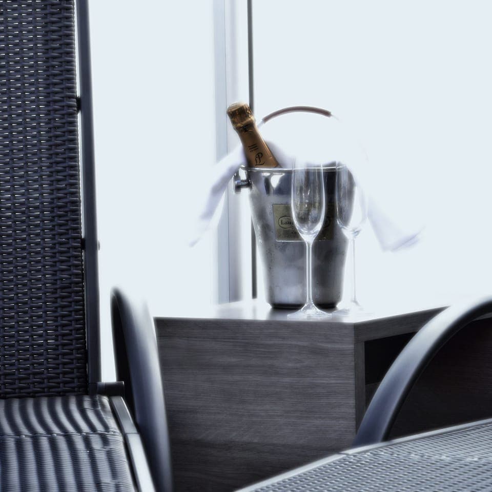 Penthouse, Garden View | Minibar, in-room safe, desk, laptop workspace