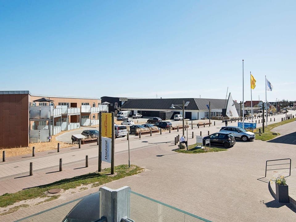 Apartment | Parking | Free self parking